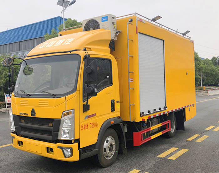 重汽豪沃CL5070XJX6AHQ型修復車